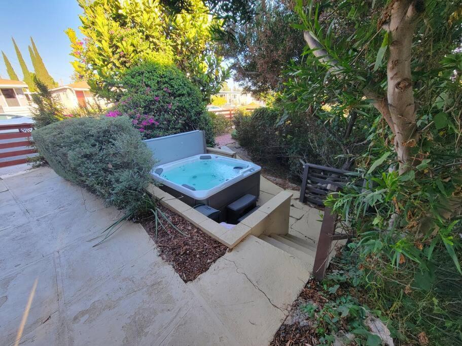Holiday home Oasis With Hot Tub, Gym, Outdoor Theater, Huge Yard San Diego