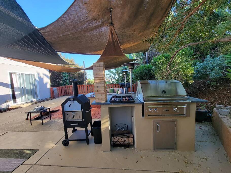 Holiday home Oasis With Hot Tub, Gym, Outdoor Theater, Huge Yard San Diego