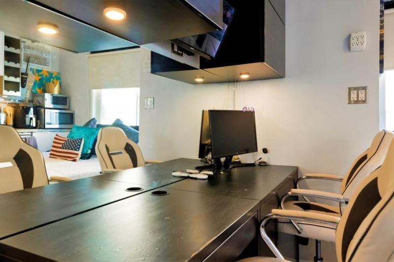 107-oceanfront Lux 1-7 Holiday home *