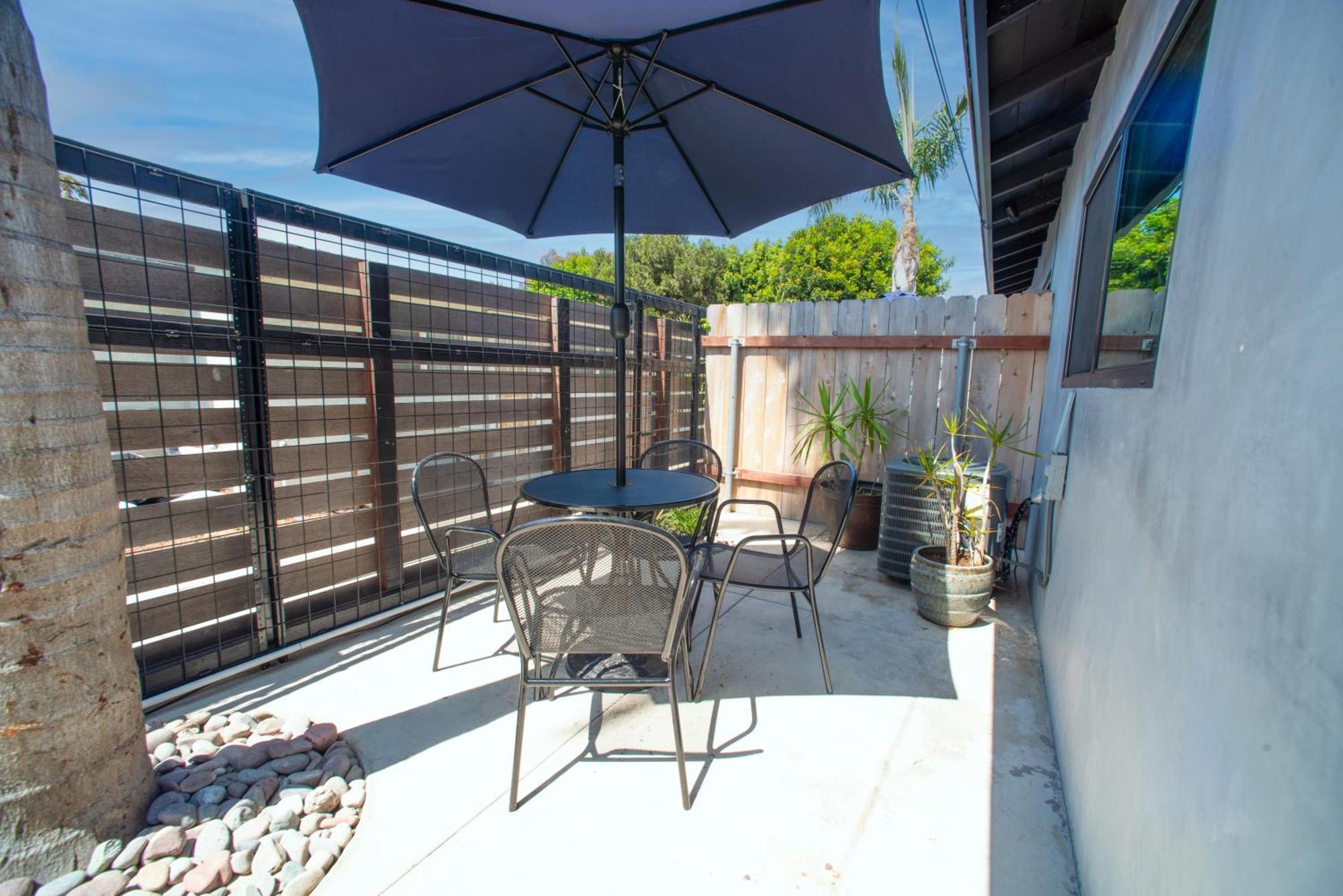 5bd Family, Event Friendly 4plex Steps2beach Apartment