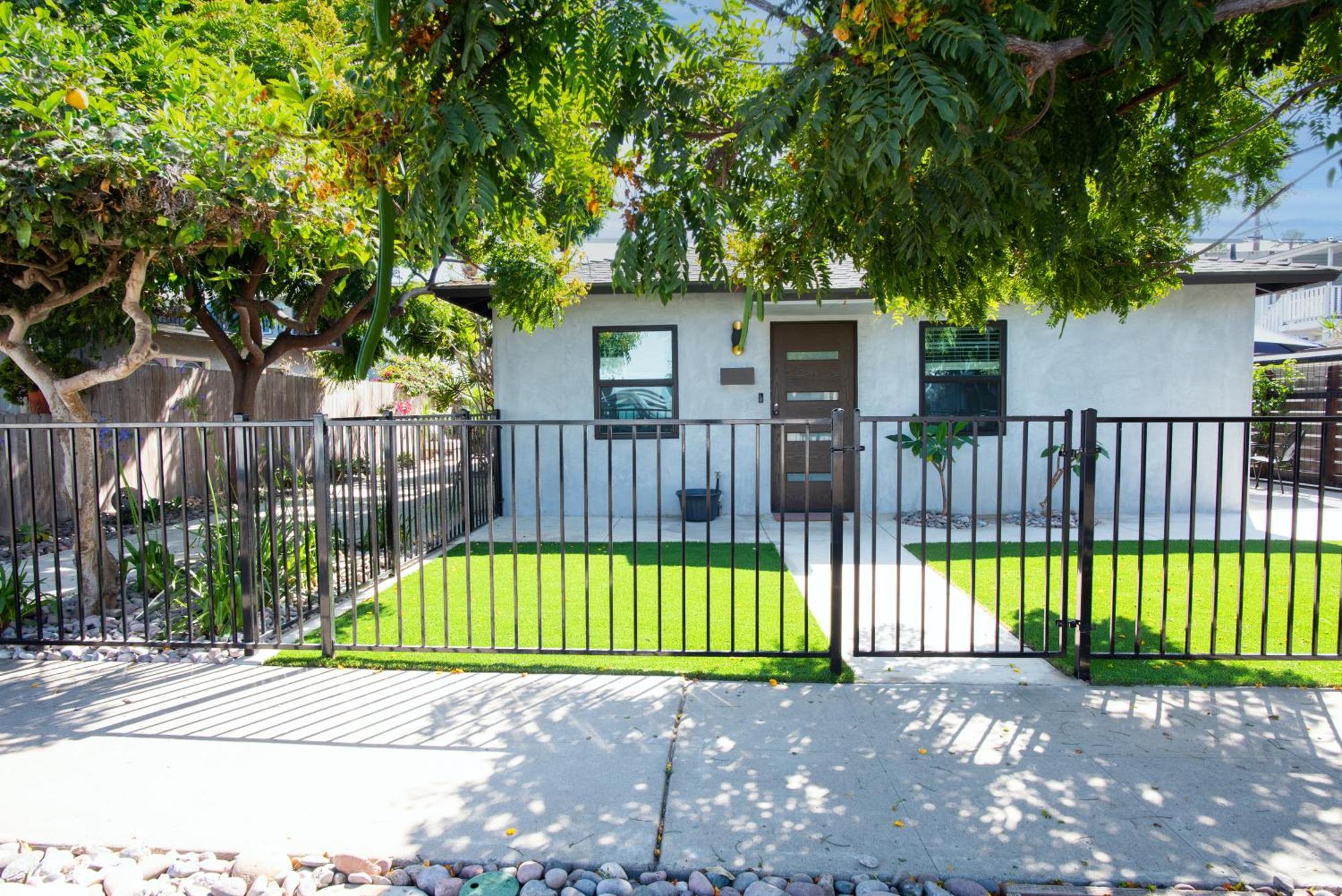 5bd Family, Event Friendly 4plex Steps2beach Apartment