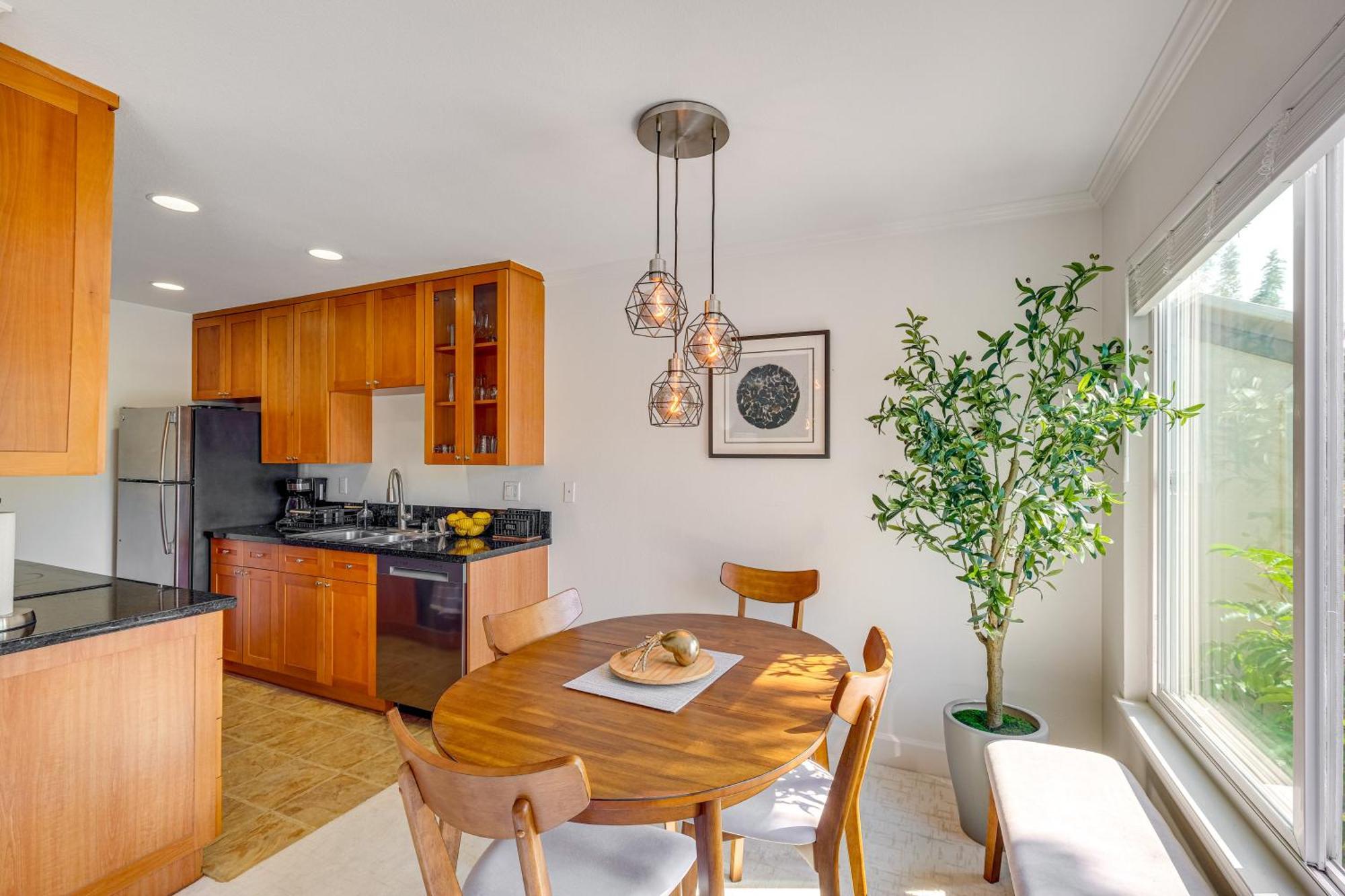 With Pool Access About 2 Mi To Beach! Apartment San Diego