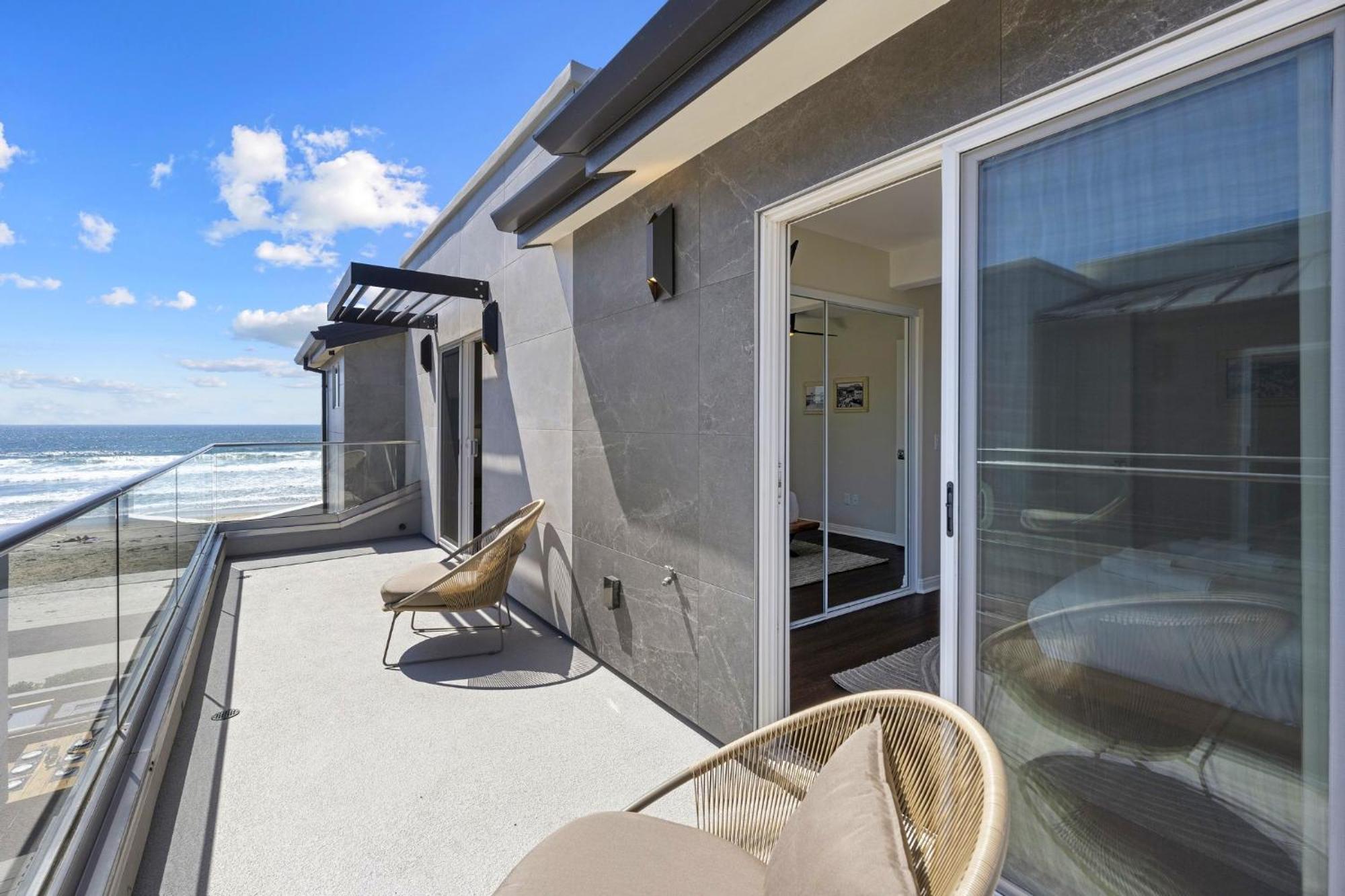 Apartment B5130 Bluewater Oceanfront 2 North *