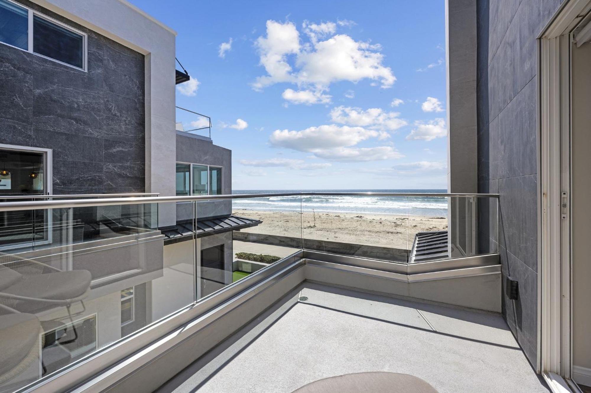 Apartment B5130 Bluewater Oceanfront 2 North *