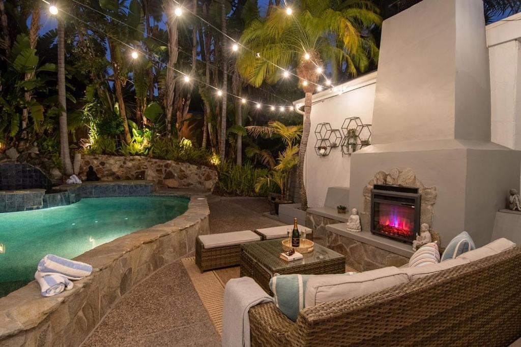 Omg!! A Blue Lagoon In The ♥ Of The City? Game Room, Views, Luxury San Diego