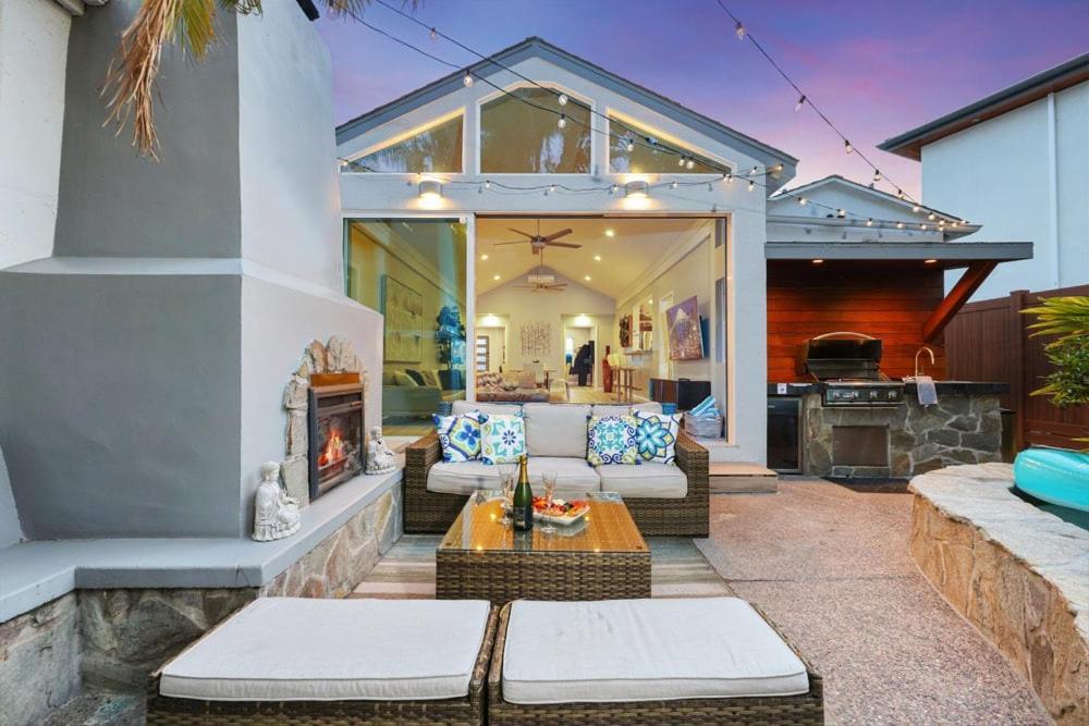 Holiday home Omg!! A Blue Lagoon In The ♥ Of The City? Game Room, Views, Luxury