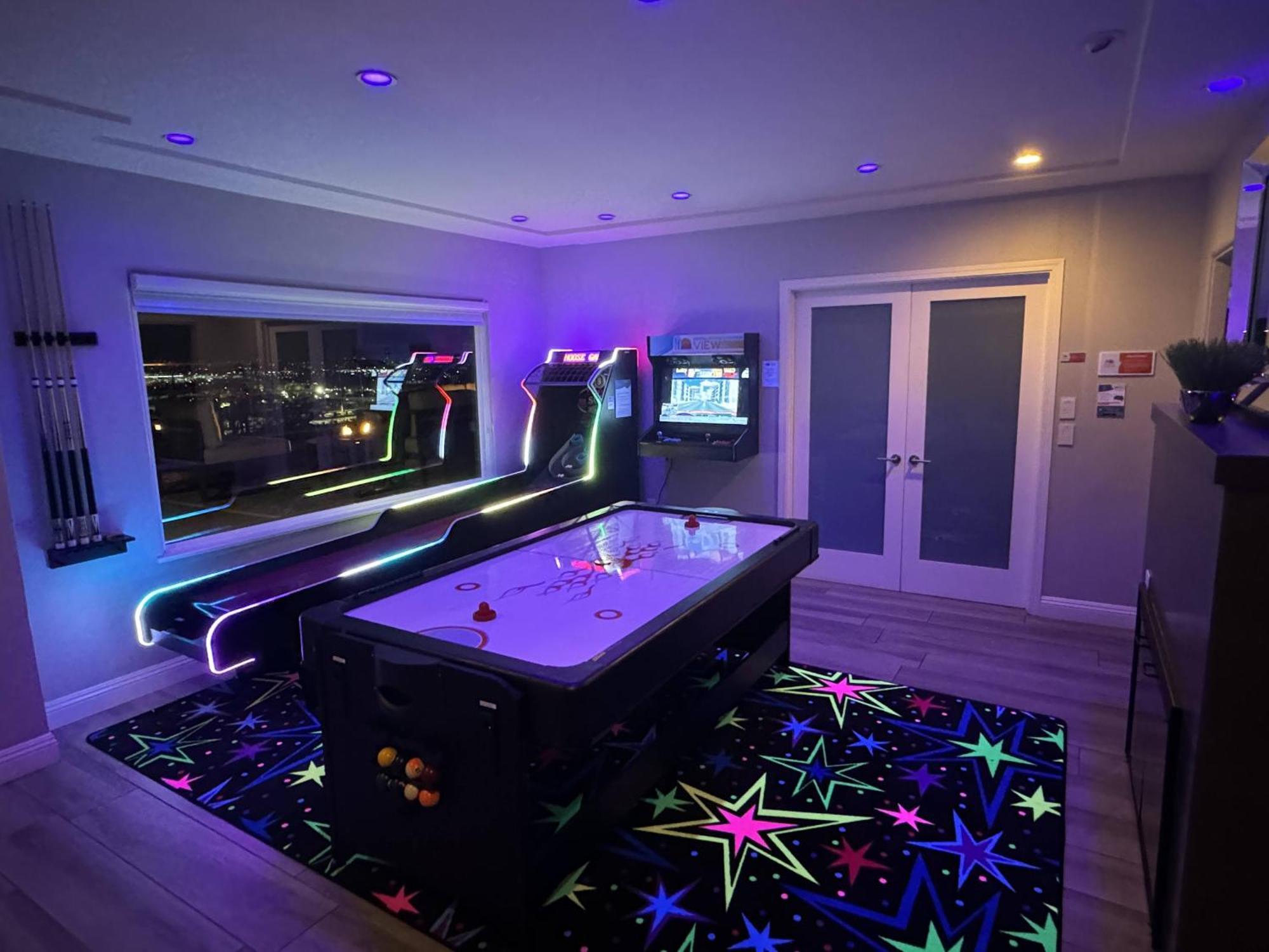 Holiday home Omg!! A Blue Lagoon In The ♥ Of The City? Game Room, Views, Luxury San Diego