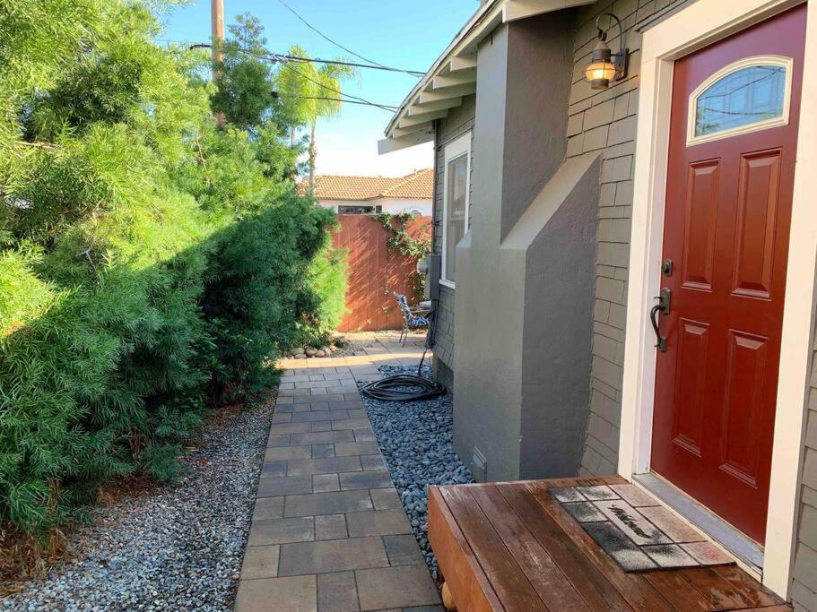 Holiday home Modern Oasis With Jacuzzi In Our North Park Retreat