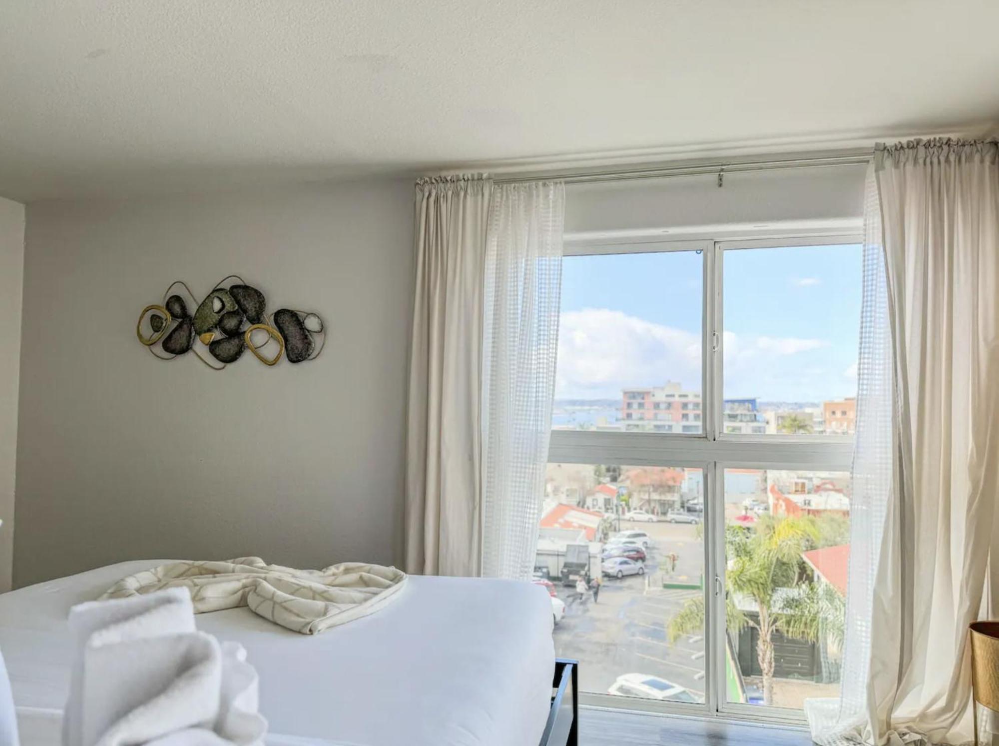 Little Italy Modern Lofts 3*