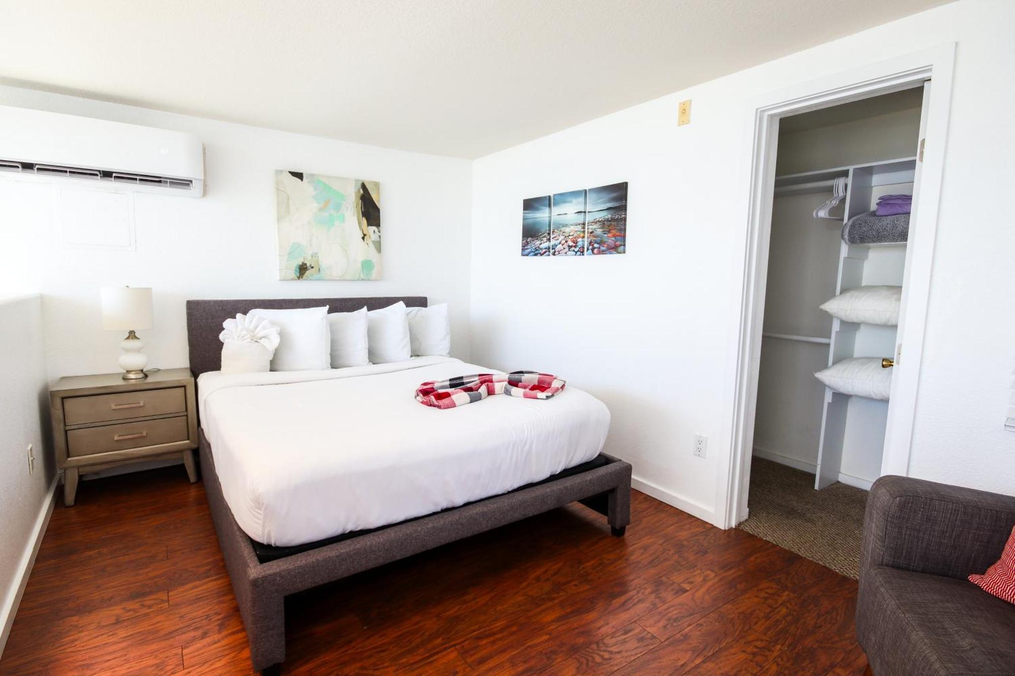 Aparthotel Little Italy Modern Lofts 3*
