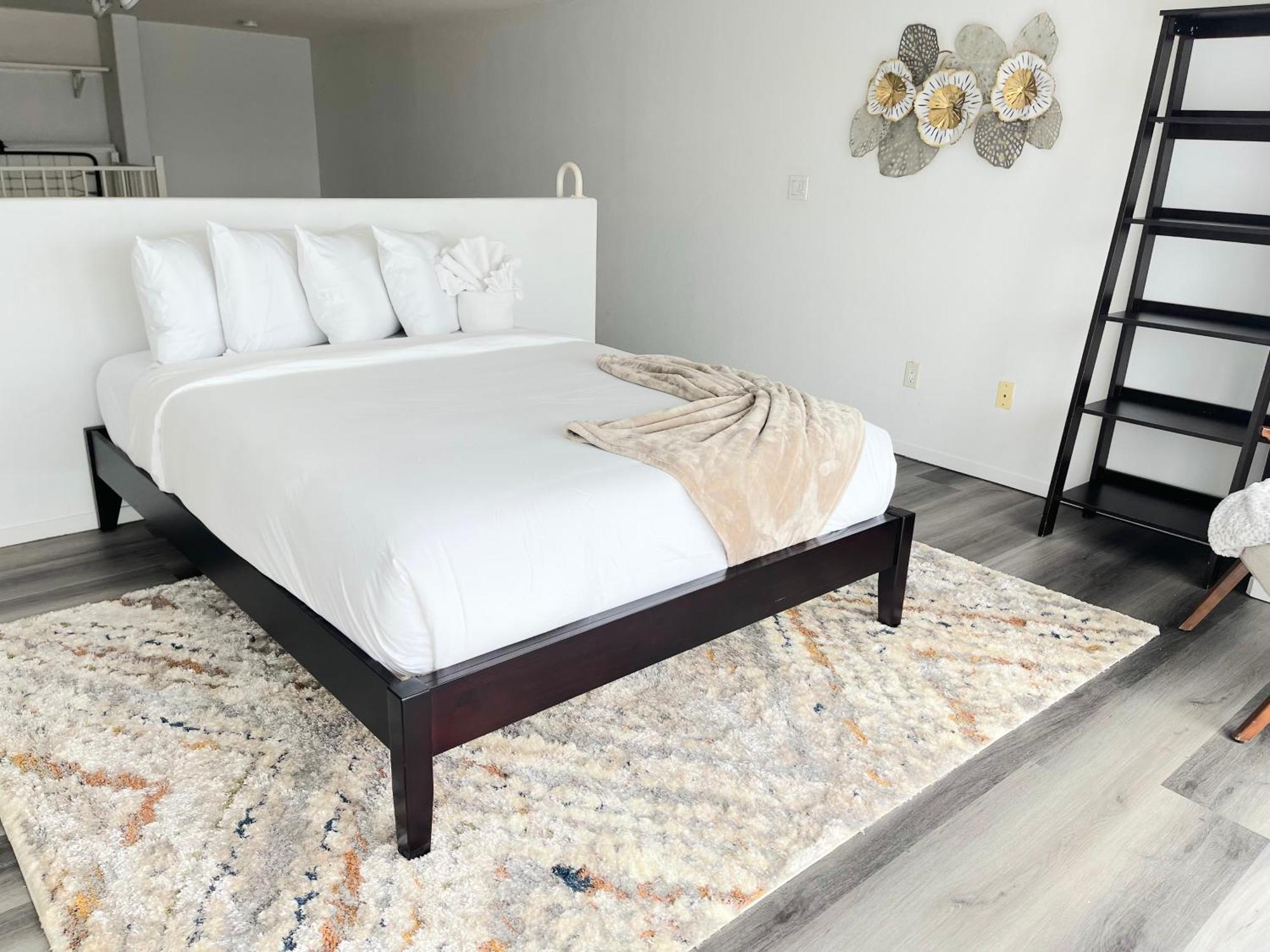 Little Italy Modern Lofts San Diego