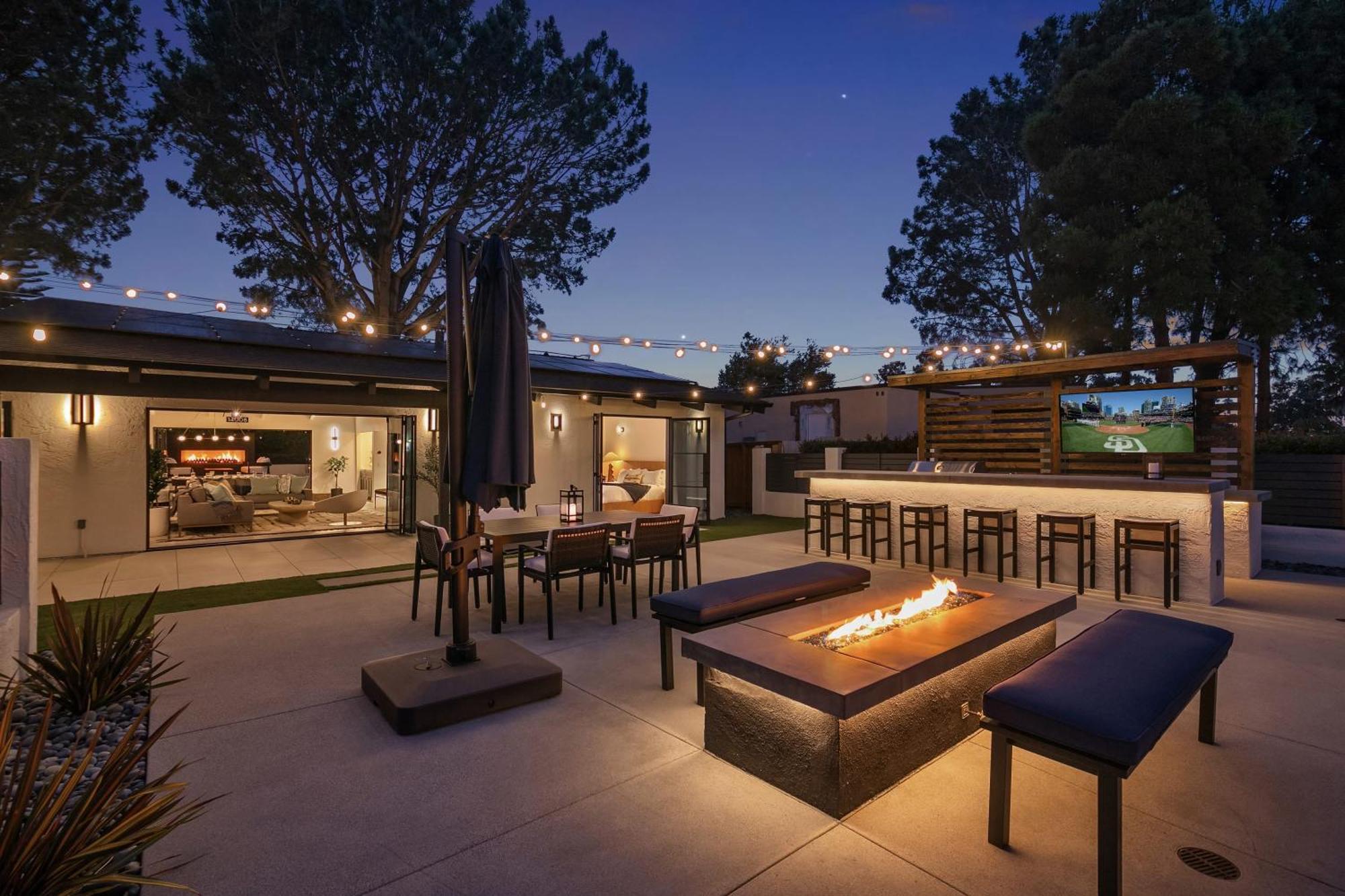Holiday home Del Mar Elegant Haven With Mountain Vistas