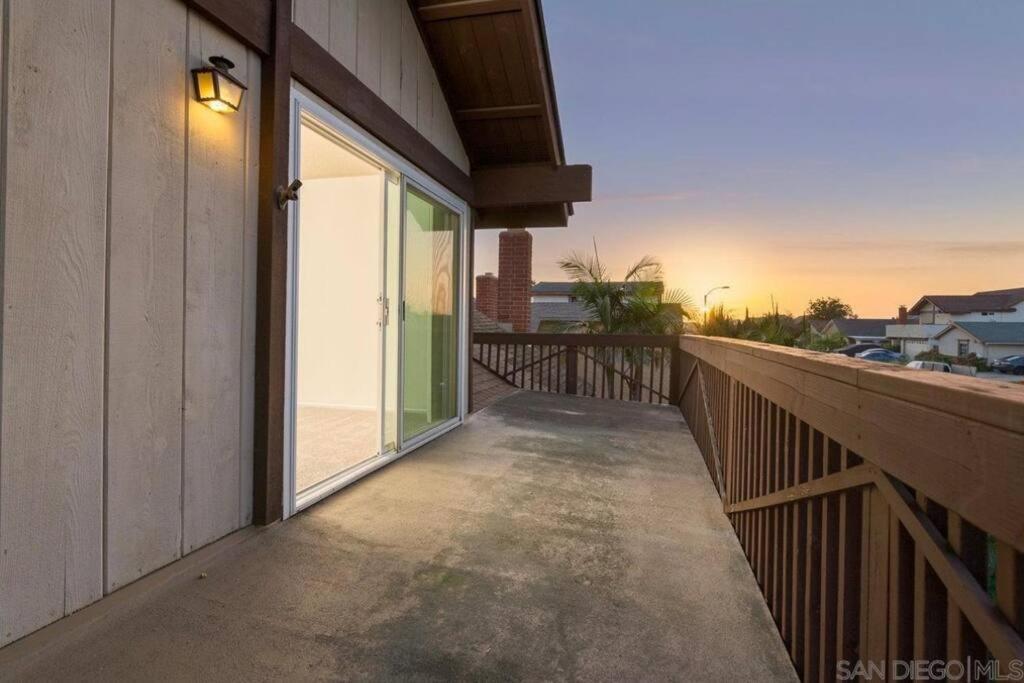 Beautiful House In Mira Mesa Villa