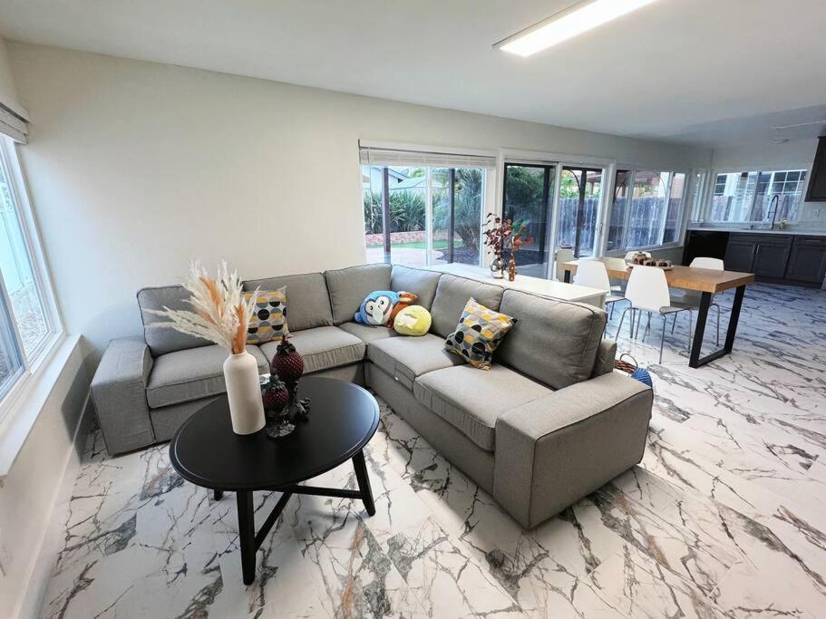 Villa Beautiful House In Mira Mesa *
