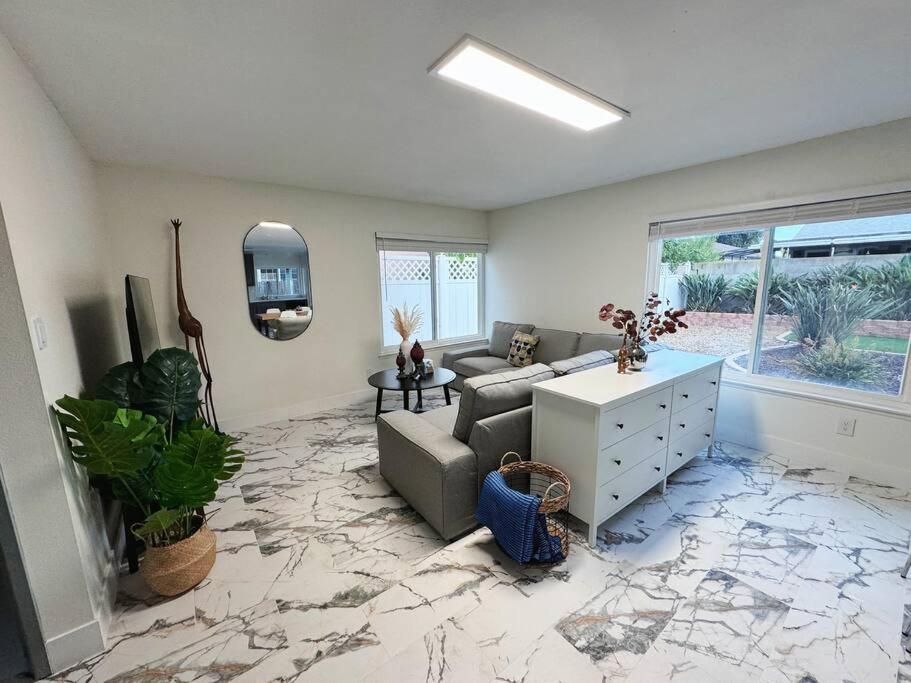 Beautiful House In Mira Mesa