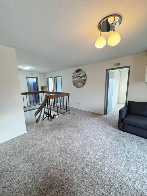 Beautiful House In Mira Mesa Villa