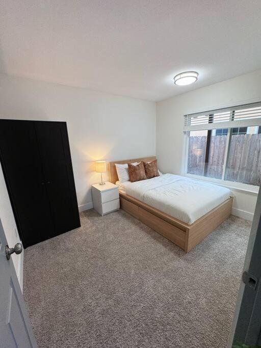 Beautiful House In Mira Mesa *