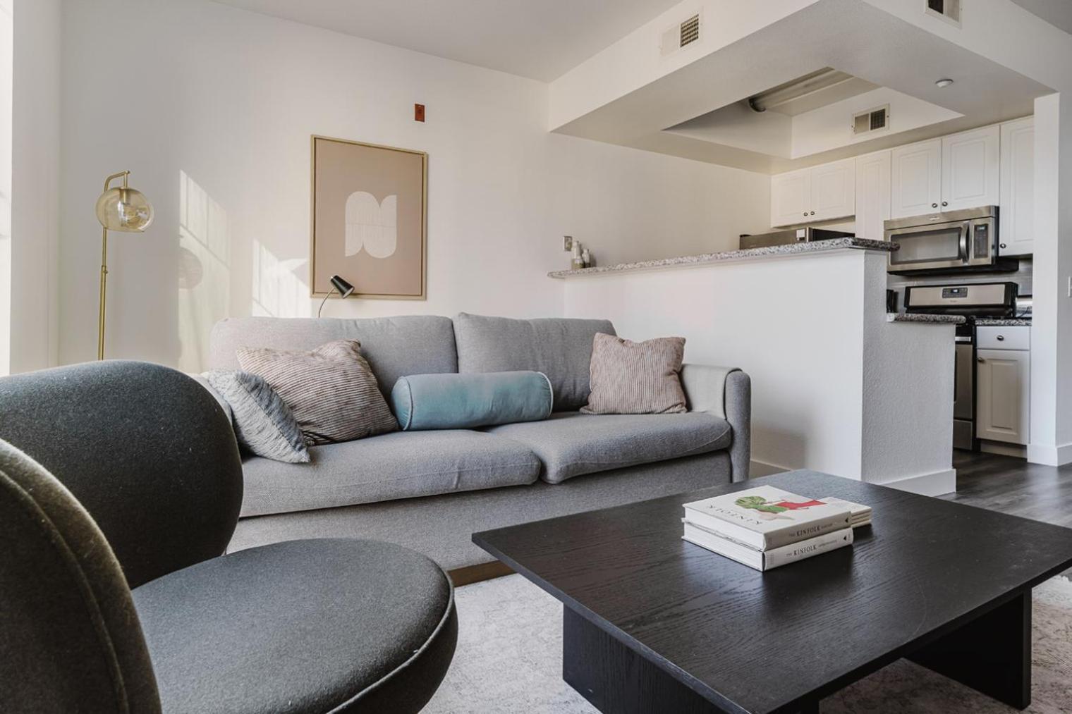 Blueground Gaslamp 1bd San-45 Apartment *