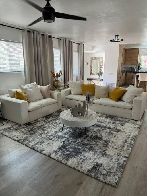Spacious Beautifully Furnished 5 Bedrooms 3 Full Bath House With Ping Pong And Pool Table And 85 In Tv In Game