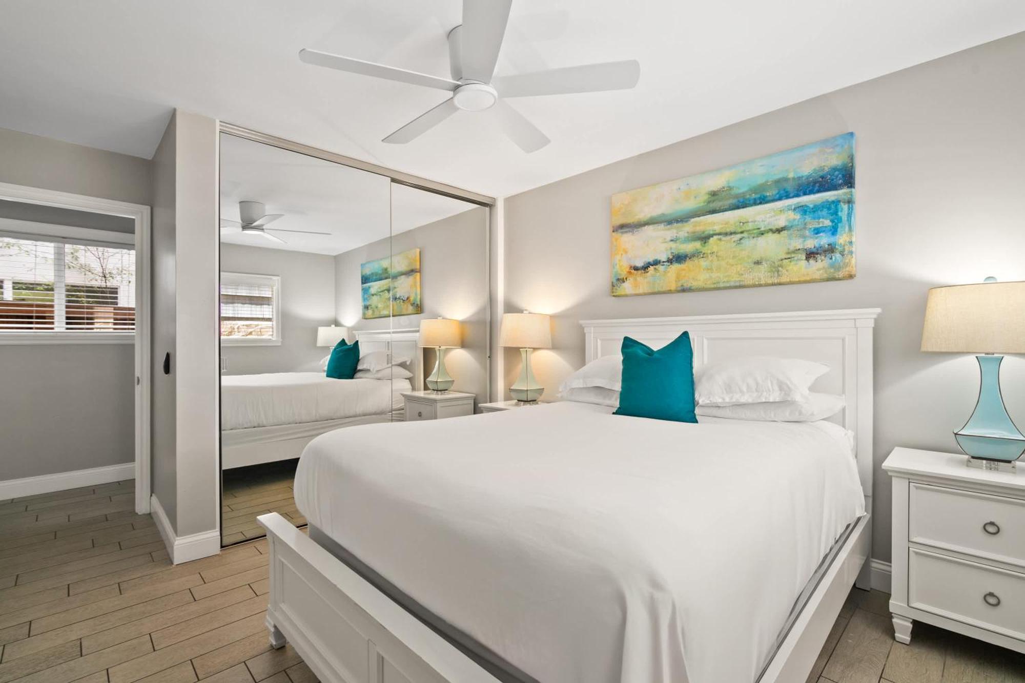 Coastal Chic At Windansea Holiday home