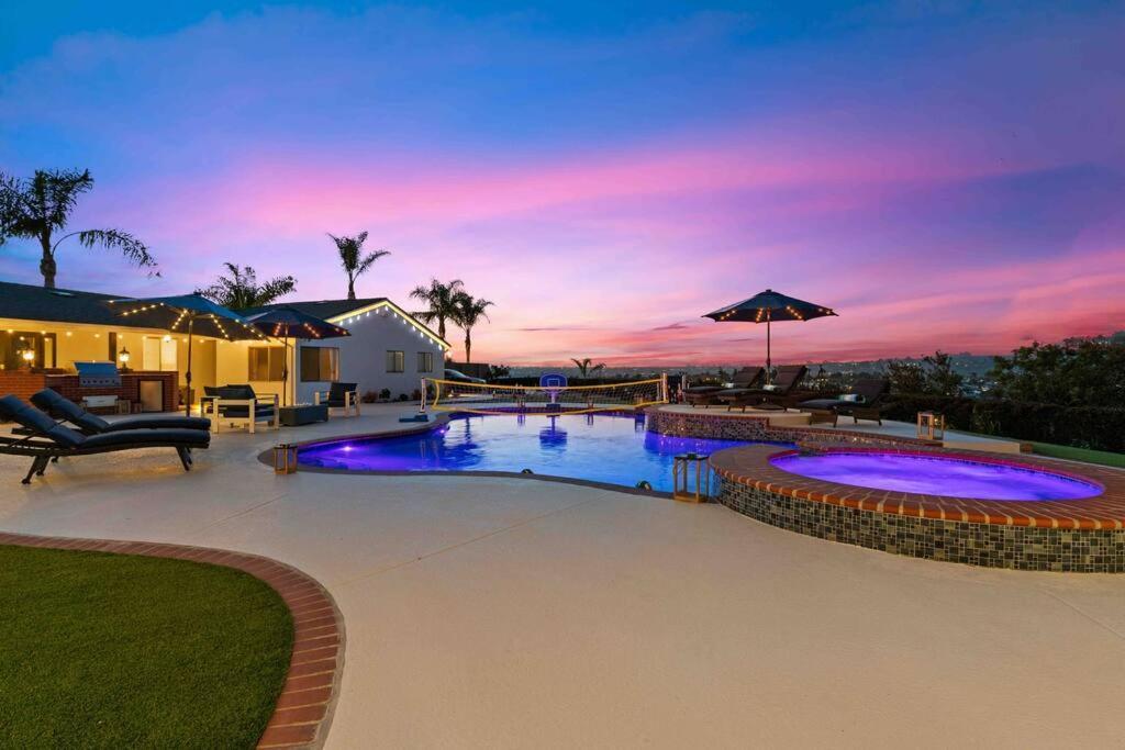 Immaculate 5br Micro With Heated Pool & *