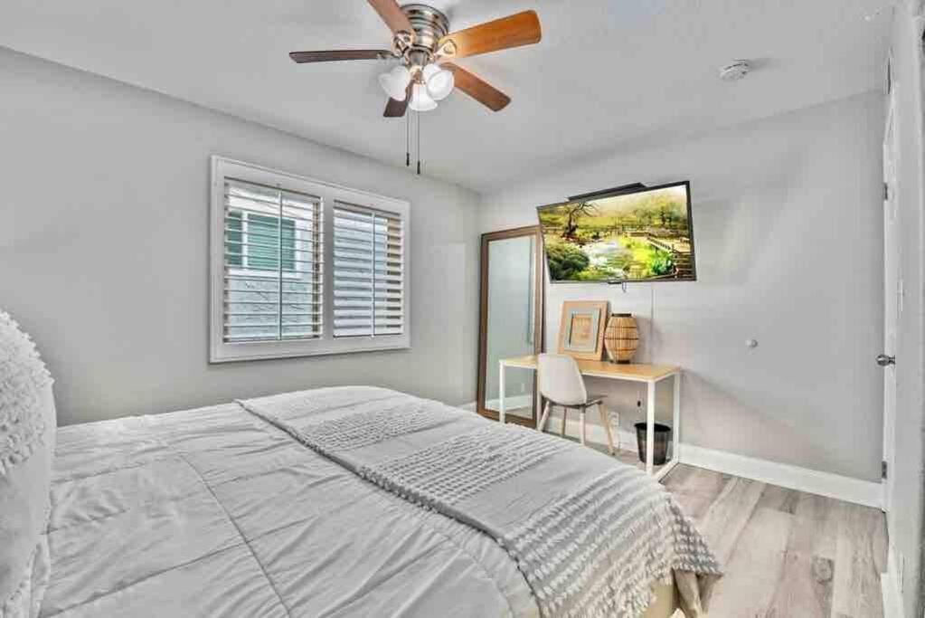 Mb Contemporary 14 Guests By Ac Garage Apartment