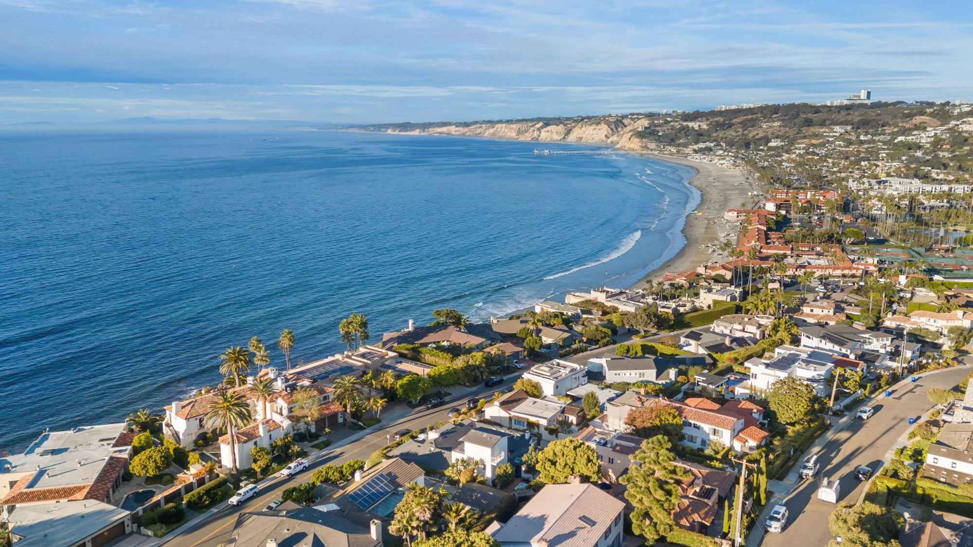 Pacific Perfection - Ocean Views Jacuzzi Walk To And Dining *