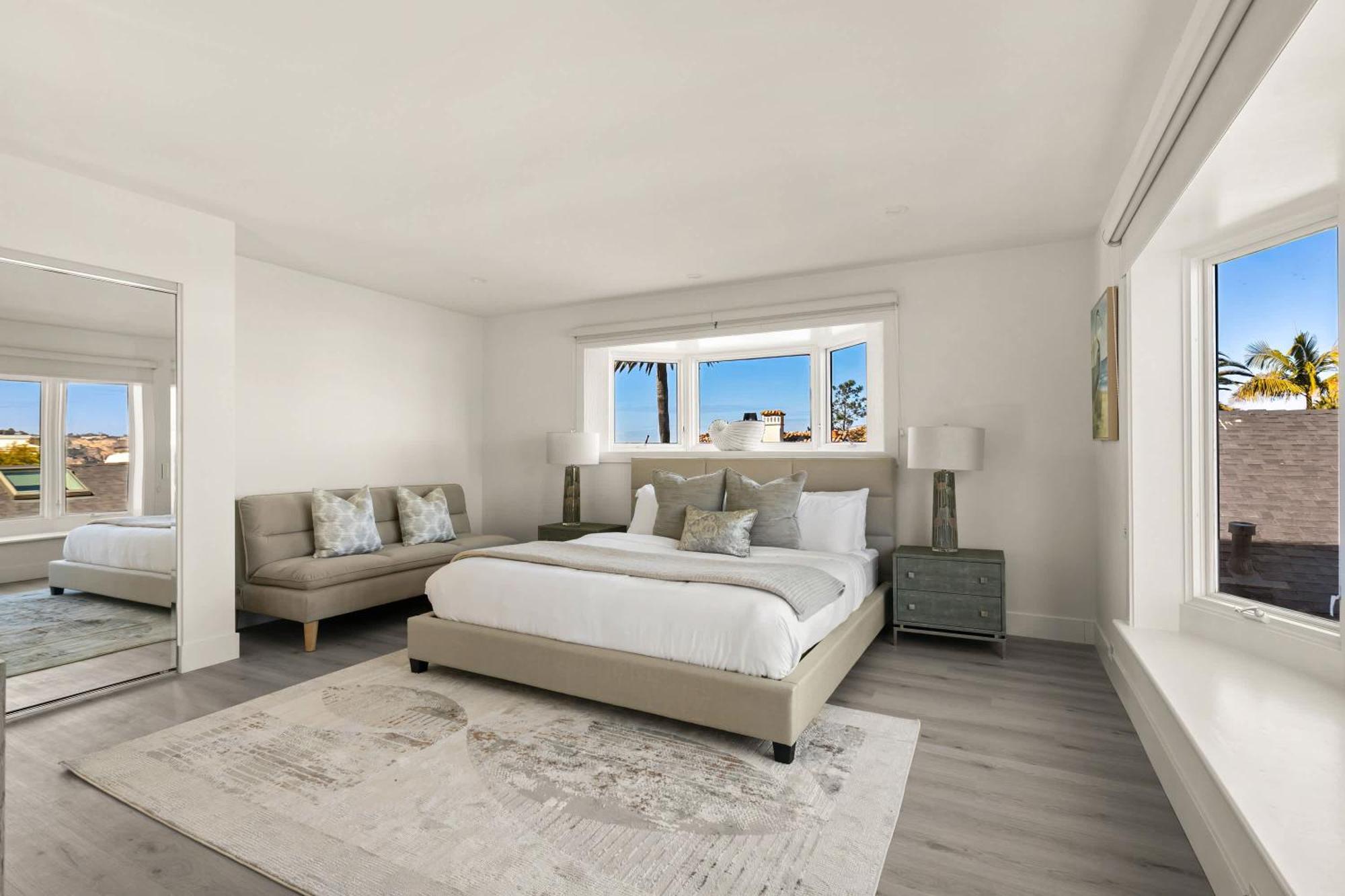 Pacific Perfection - Ocean Views Jacuzzi Walk To And Dining Holiday home *