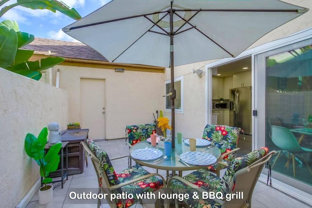 Holiday home Entire Modern 4-bedroom W Pool, King Bed, Garage, Prime Location San Diego