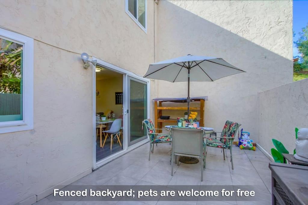 Entire Modern 4-bedroom W Pool, King Bed, Garage, Prime Location *