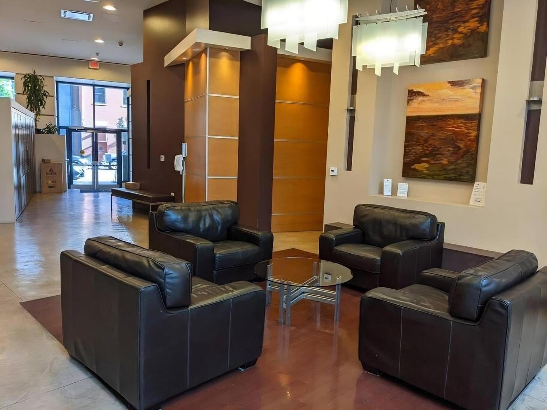 Lovely 1br Apt. In The Gaslamp!