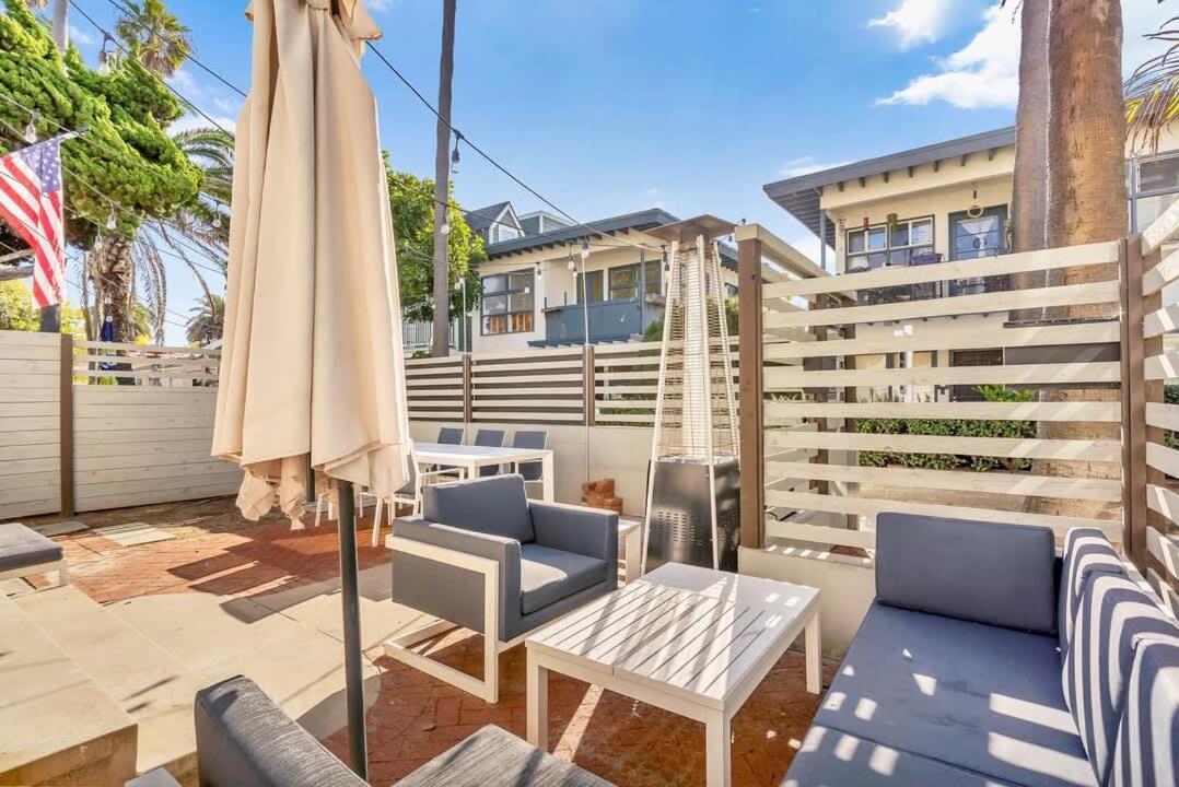 Seaside Serenity Steps From With Hot Tub *