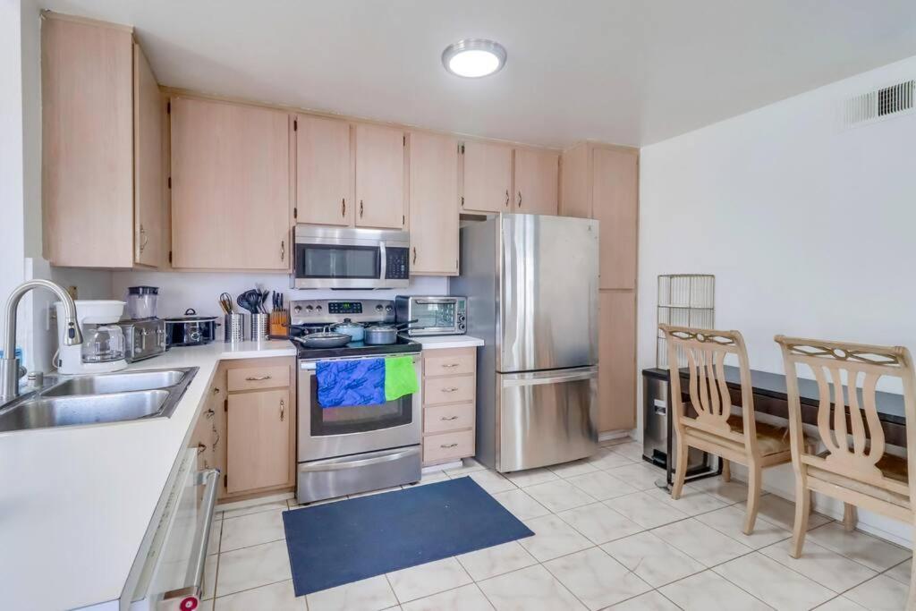 Entire Private 4-bedroom House W Garage, Big Yard, King Bed, Baby Crib * San Diego