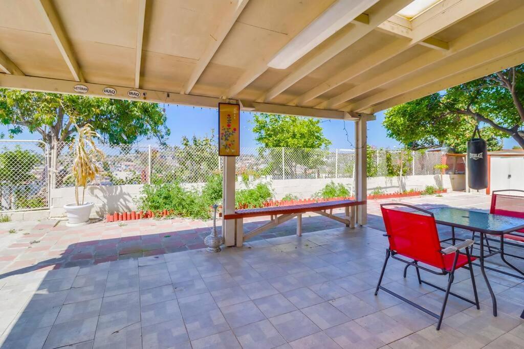 Entire Private 4-bedroom House W Garage, Big Yard, King Bed, Baby Crib * San Diego