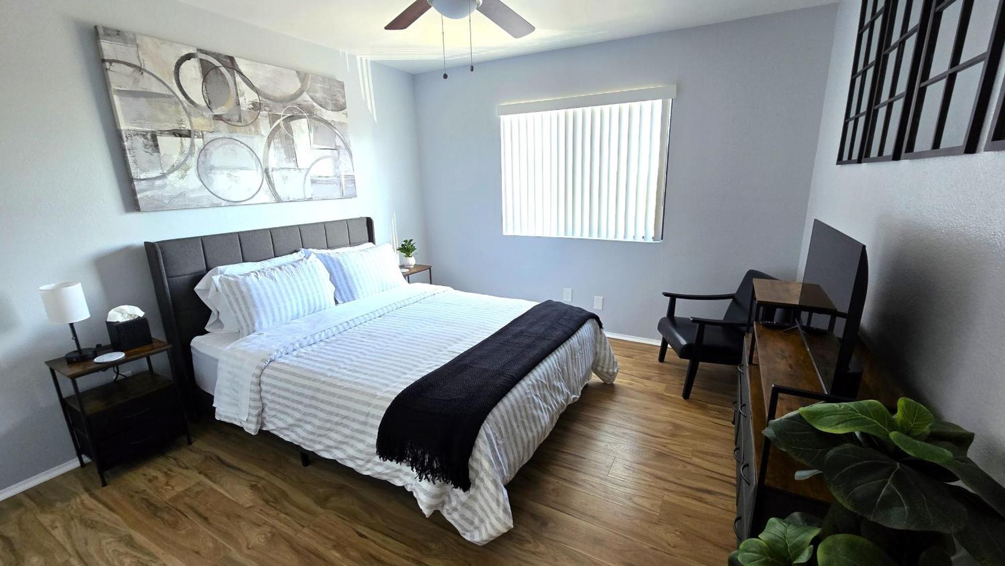 Fun-gameroom & Gazebo-centrally Located!
