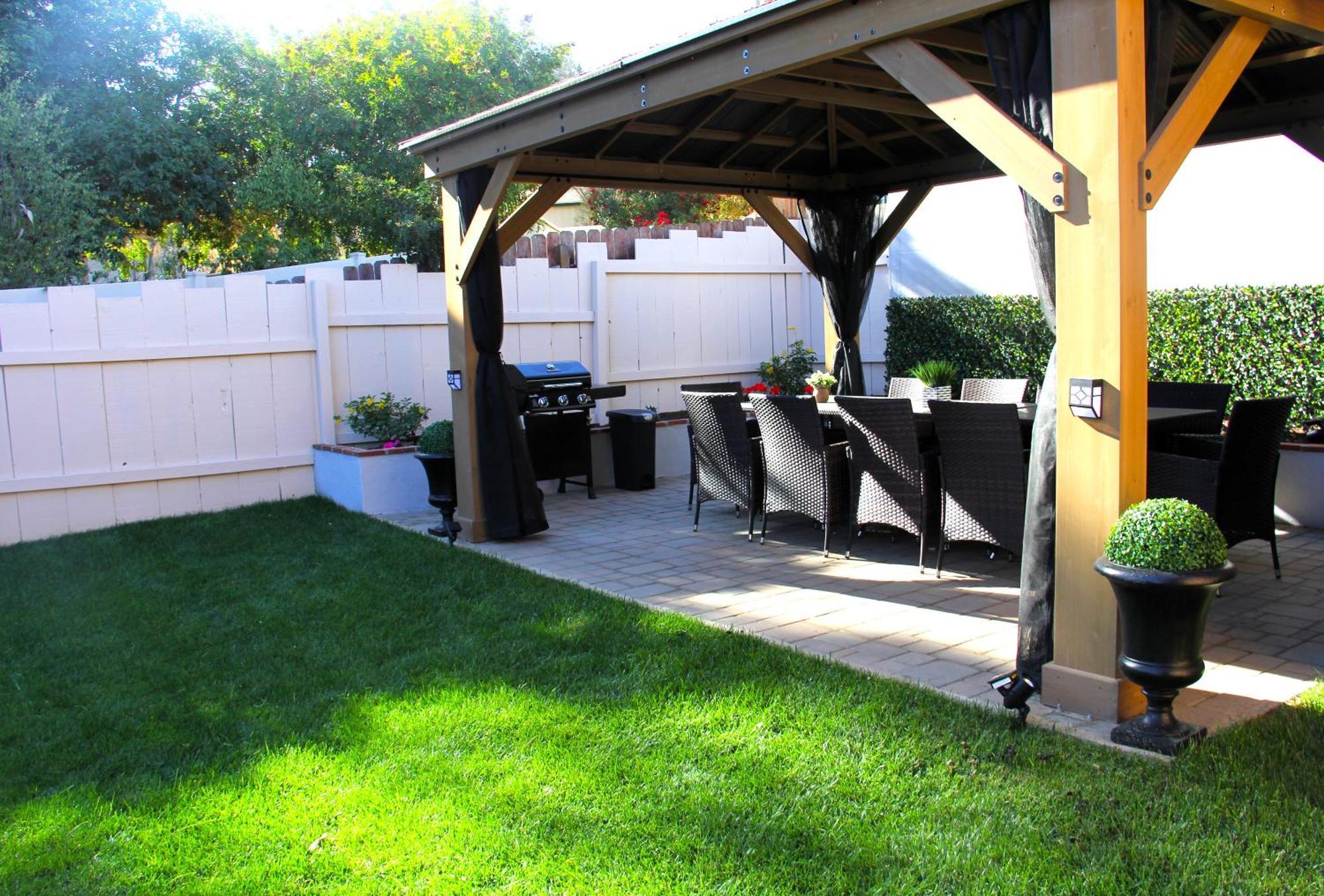 Holiday home Fun-gameroom & Gazebo-centrally Located! *