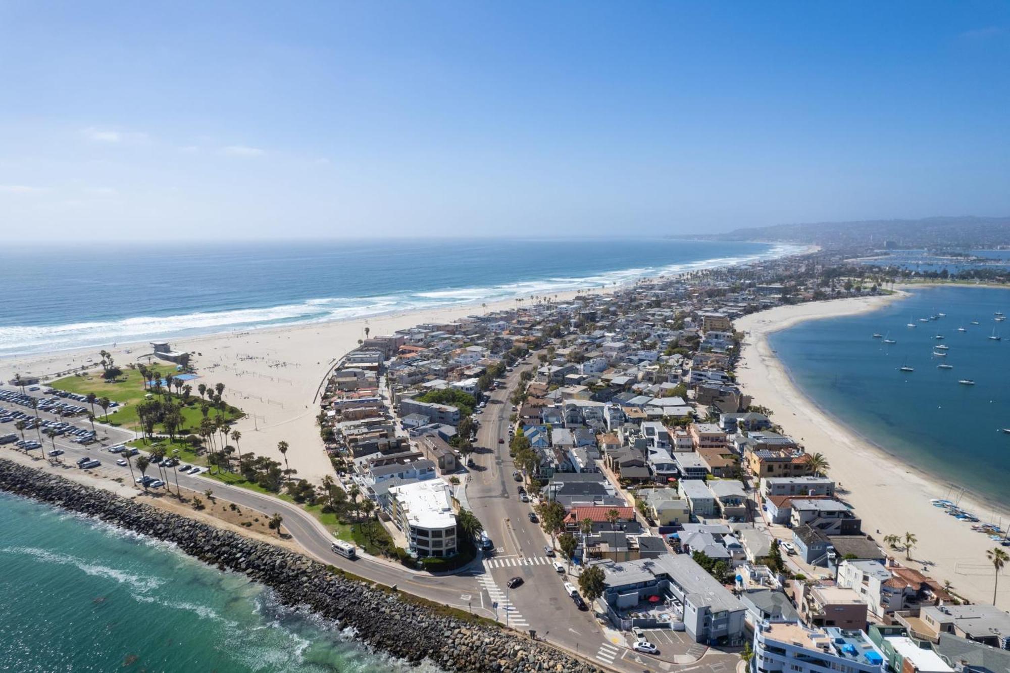 Mission Point 2 By Avantstay Mission W Large Balcony Steps To Holiday home San Diego