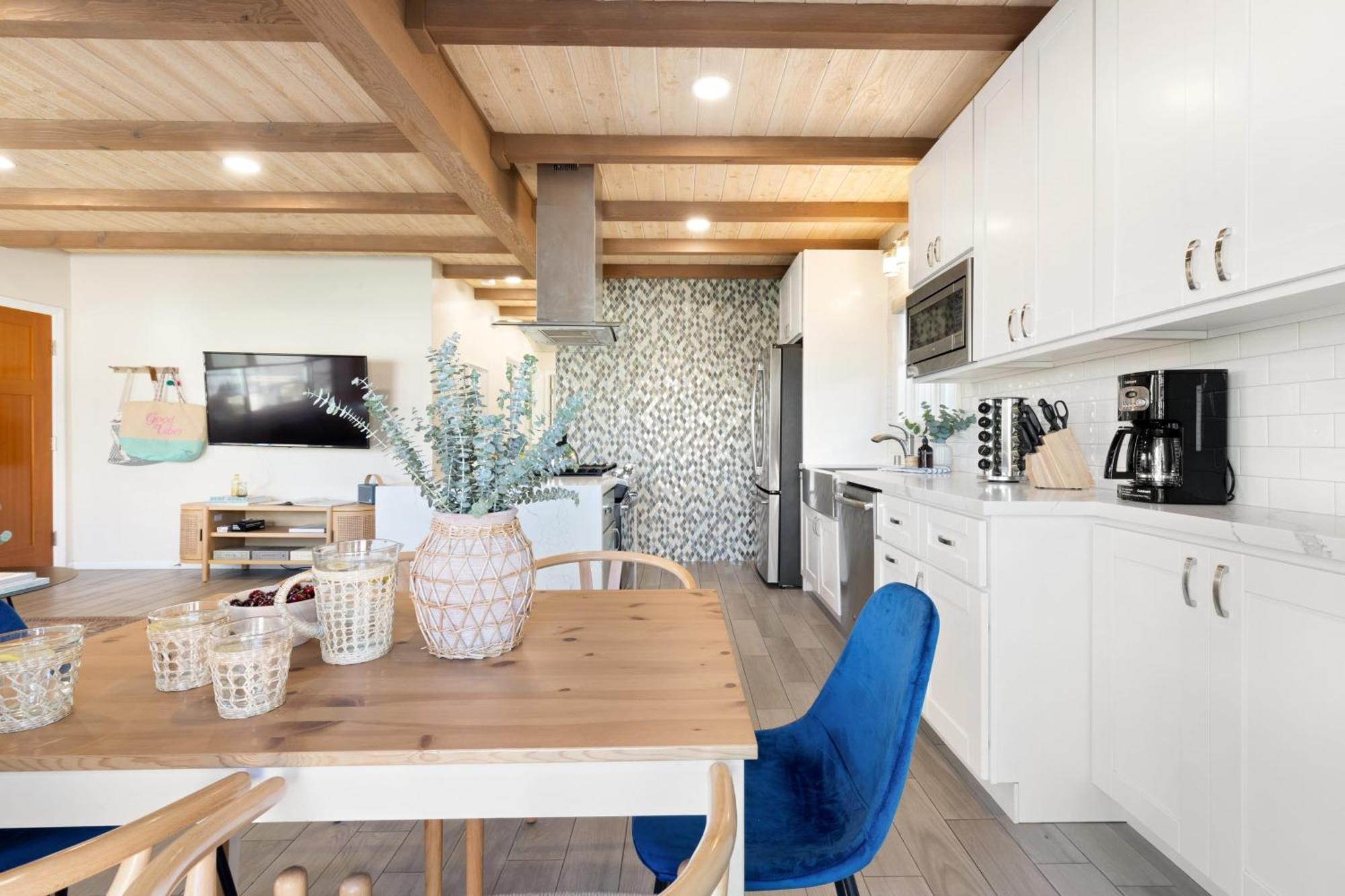 Holiday home Mission Point 2 By Avantstay Mission W Large Balcony Steps To