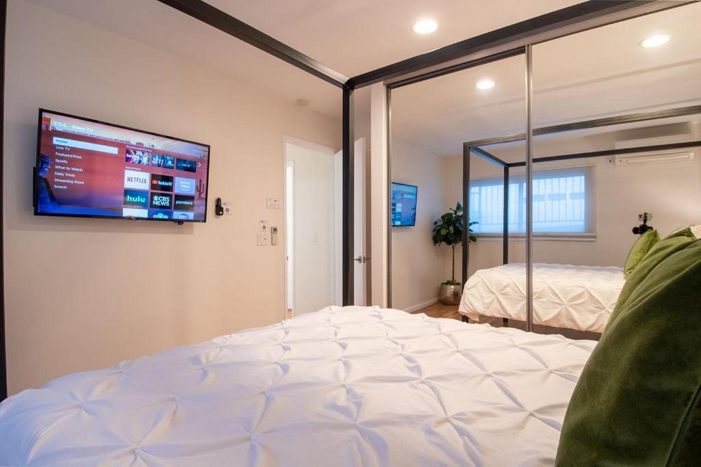 Apartment Amazing - Modern, Award-winning Bay View San Diego
