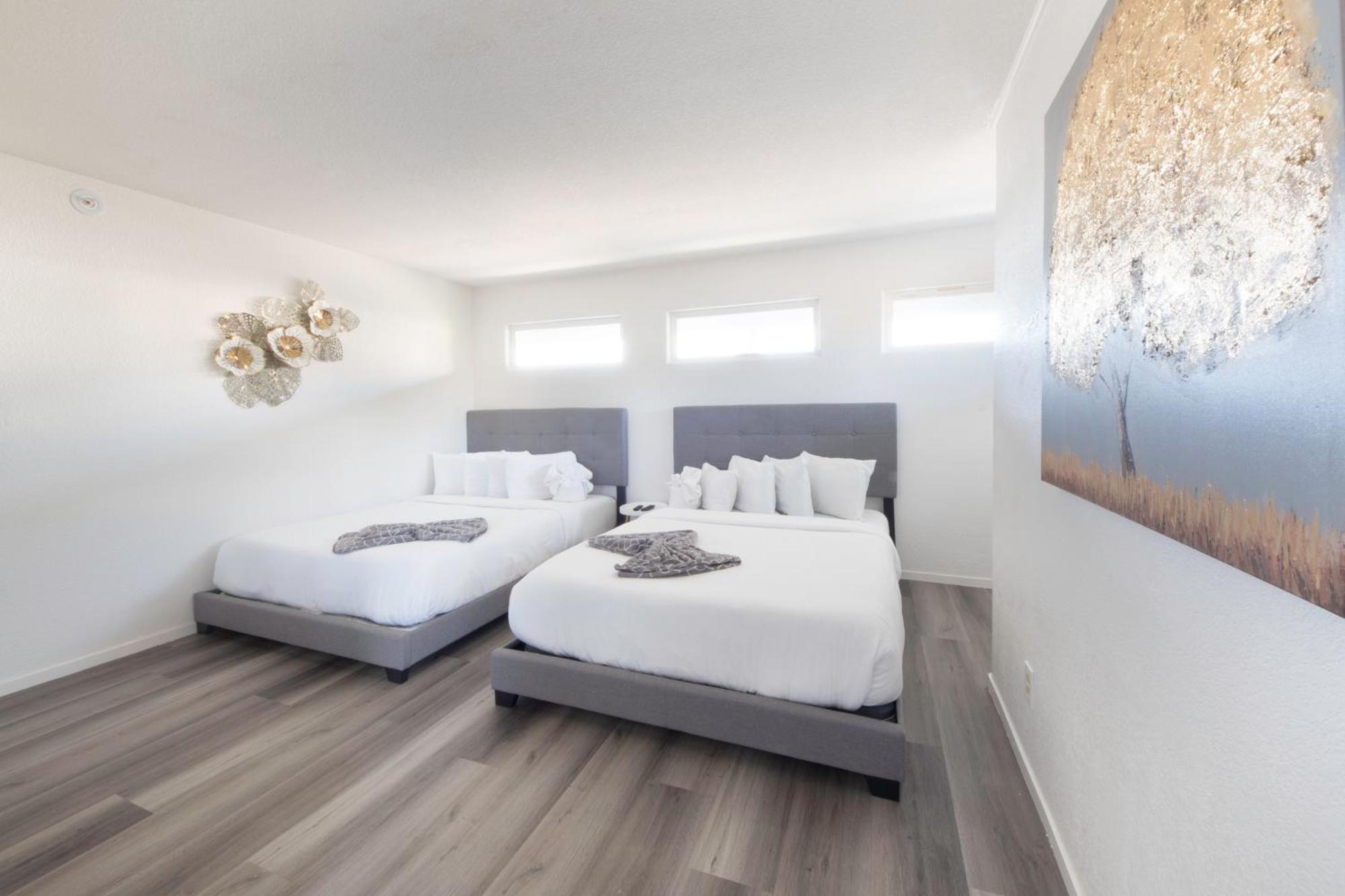 201 Urban Retreat Just Steps From Little Italy