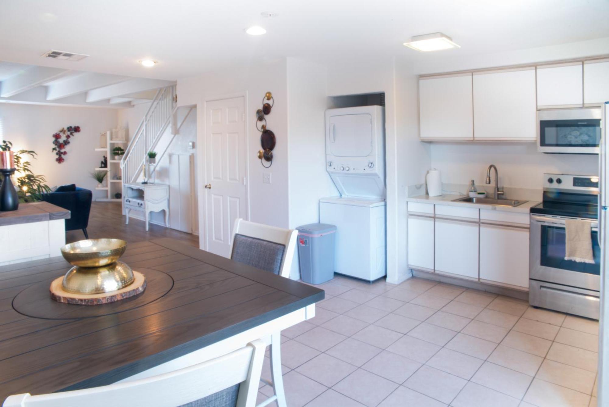 201 Urban Retreat Just Steps From Little Italy San Diego
