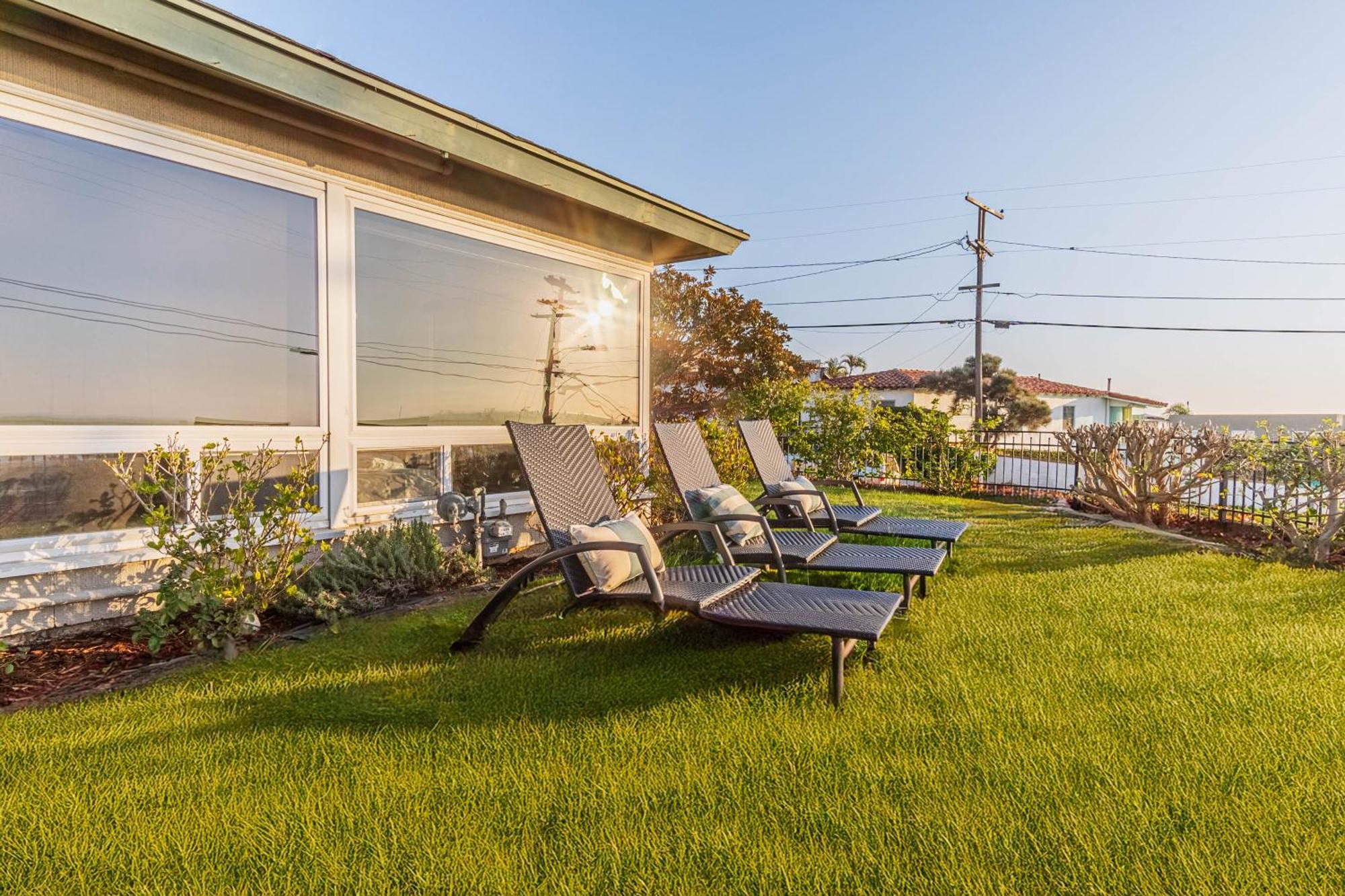 Family-friendly Bay Views, Game Room, Hot Tub! Villa *
