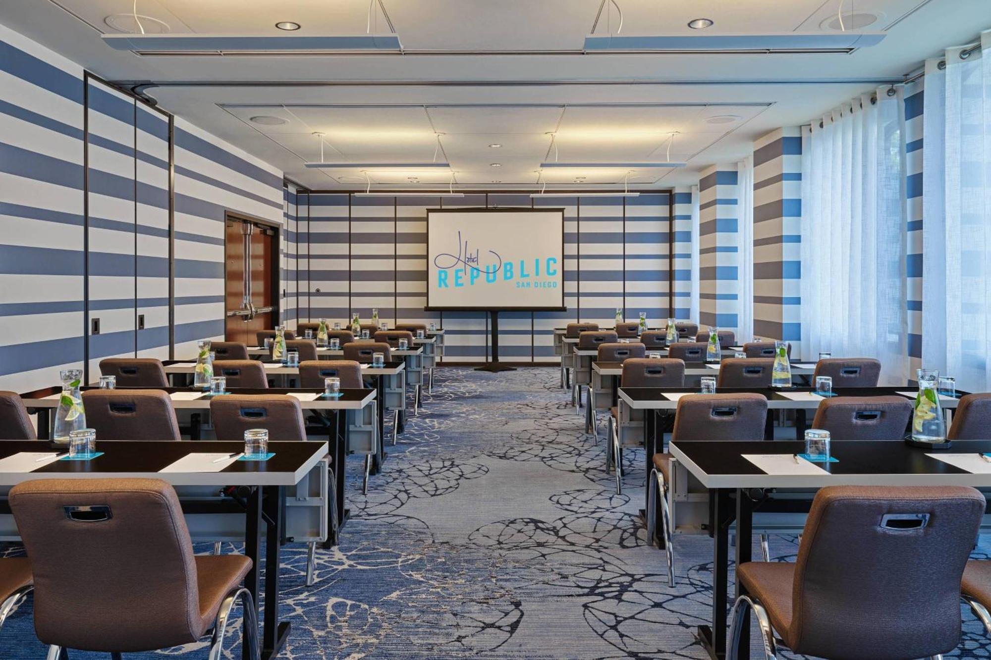 Republic San Diego, Autograph Collection