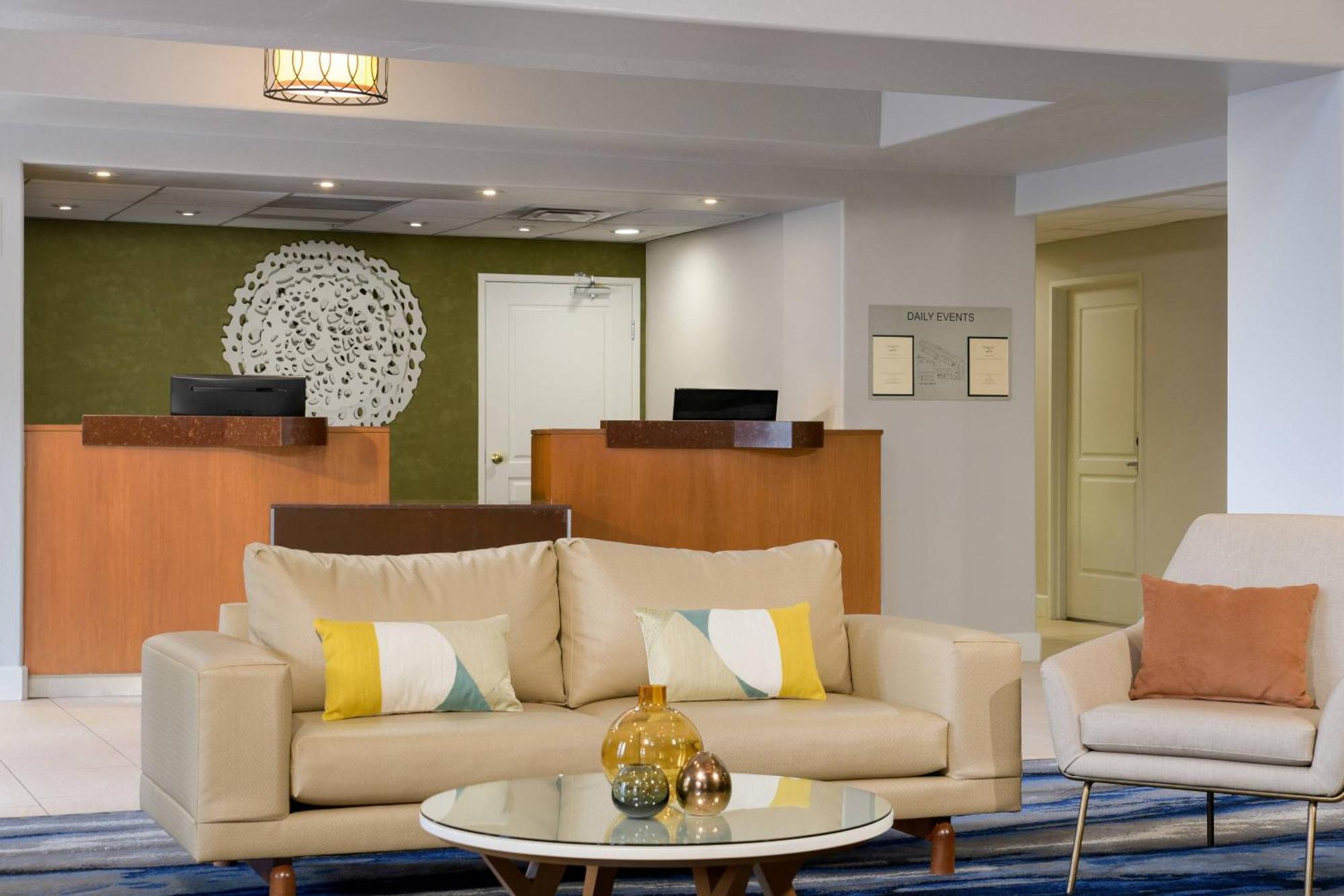 Hotel Fairfield & Old Town
