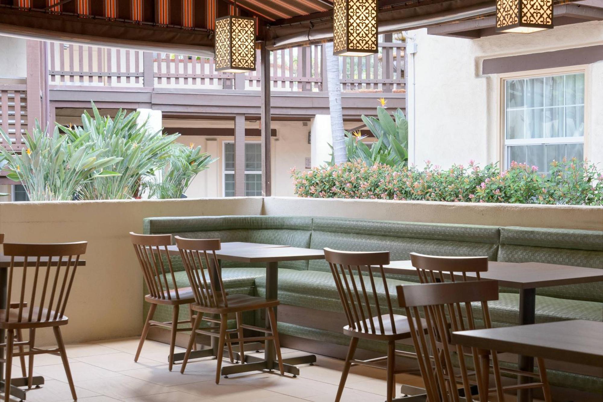 Hotel Fairfield & Old Town 3*