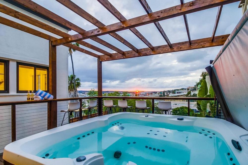 New! Great Escape 2 W/ Views, Hot Tub, Games, Safari Tent, Golf *