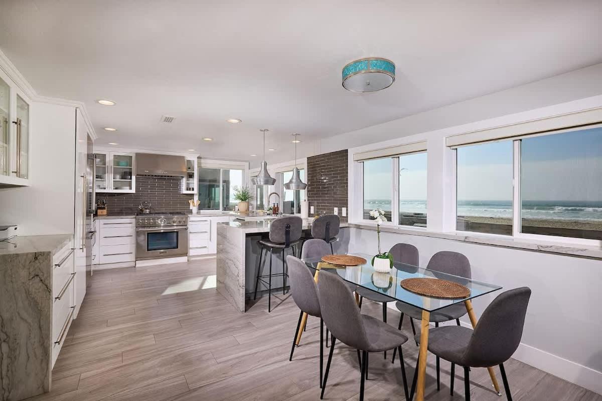 Ocean Front Walk * San Diego