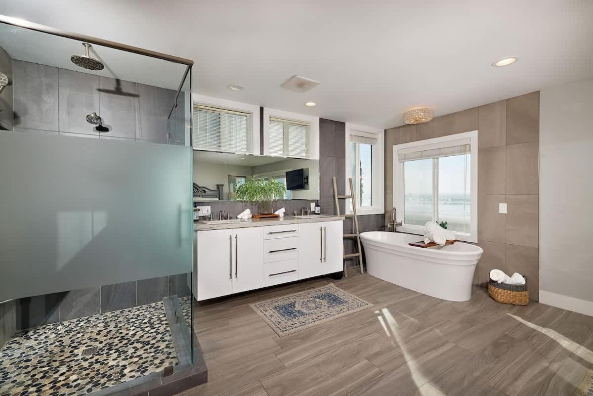 Ocean Front Walk