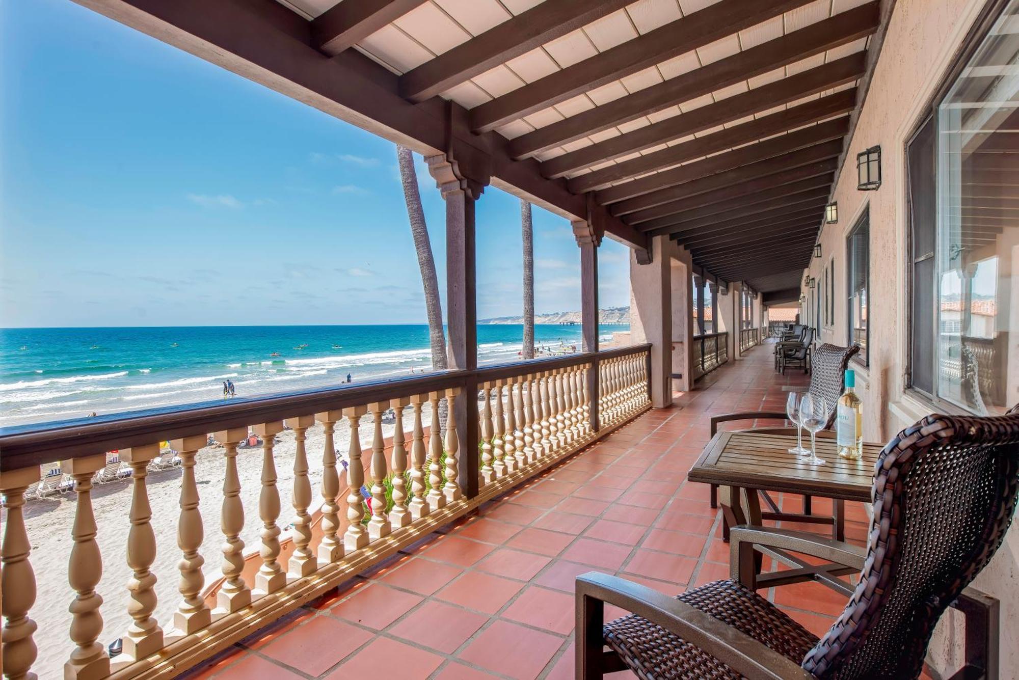 La Jolla & Tennis Club 4*