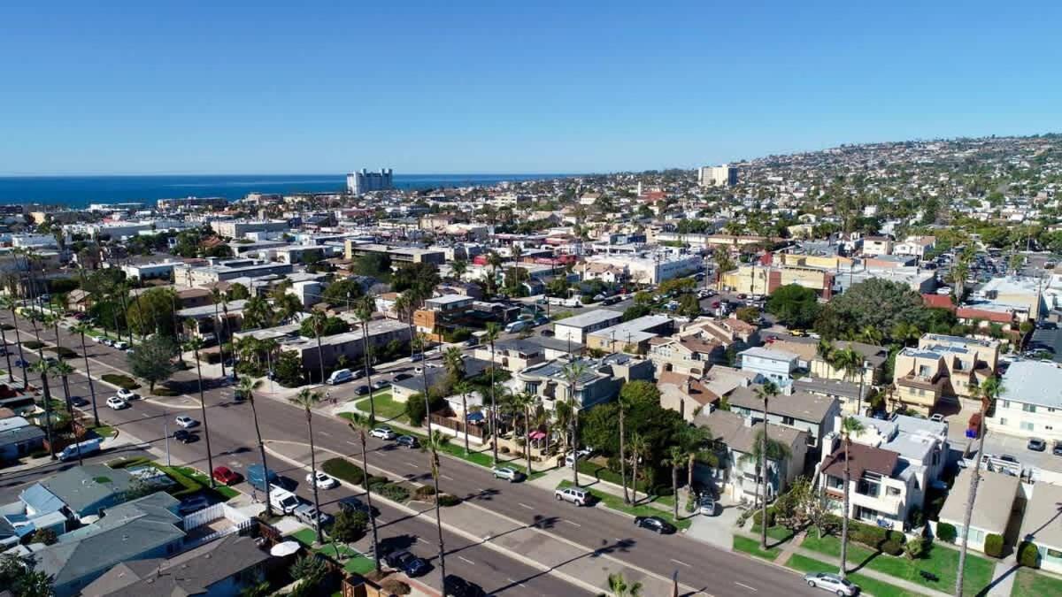 Apartment 2bed 2bath Walking Distance To And Bay In Pb San Diego